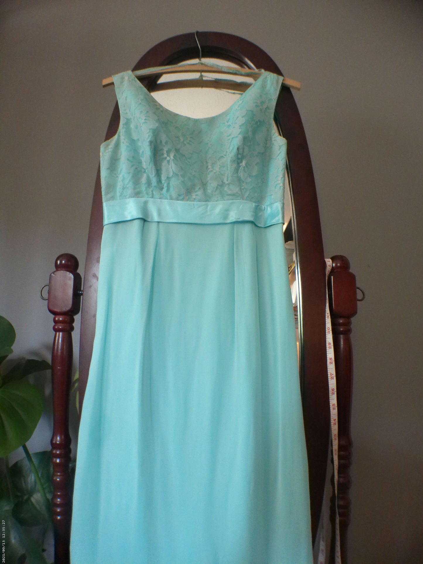 1967 Pastel Blue Sleeveless Floor Length Prom/Evening Dress